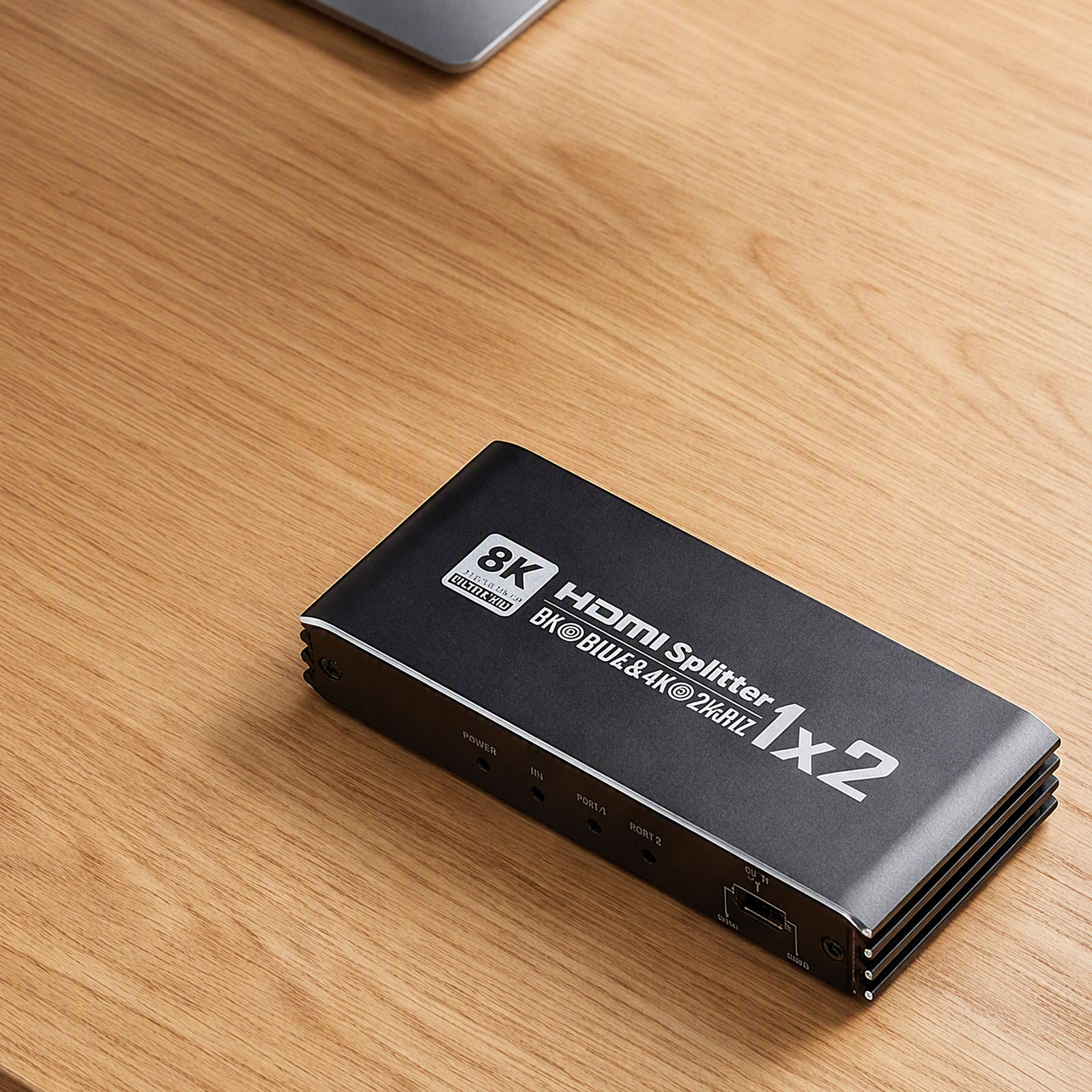 Hdmi Splitter 1 In 4 Out 4K 60Hz - موزع إشارة 8K بتردد 60 هرتز،